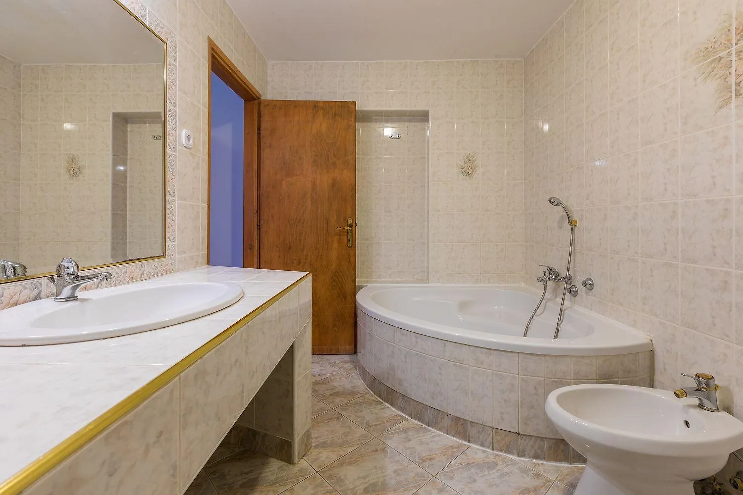 Traumhaftes Apartment Mit Eigenem Weinkeller, Hydromassagedusche, Meerblick - Nur 480 Meter Zum Strand Crikvenica Κροατία