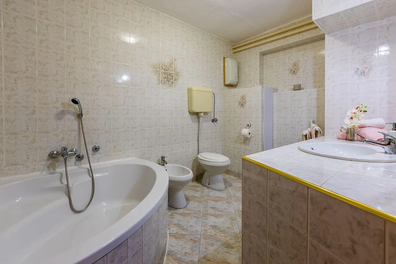 Traumhaftes Apartment Mit Eigenem Weinkeller, Hydromassagedusche, Meerblick - Nur 480 Meter Zum Strand Crikvenica 0*,  Κροατία